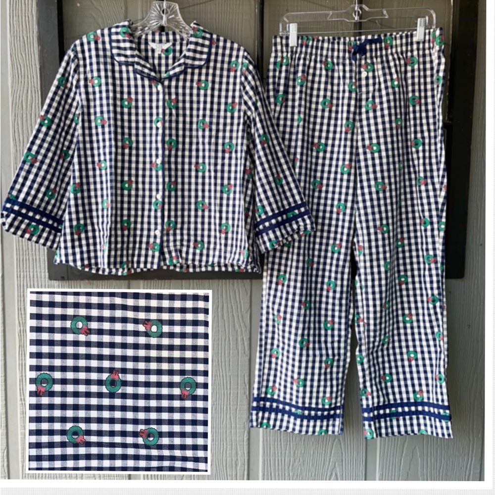 Crown & Ivy Navy and White Checkered Pajama Set